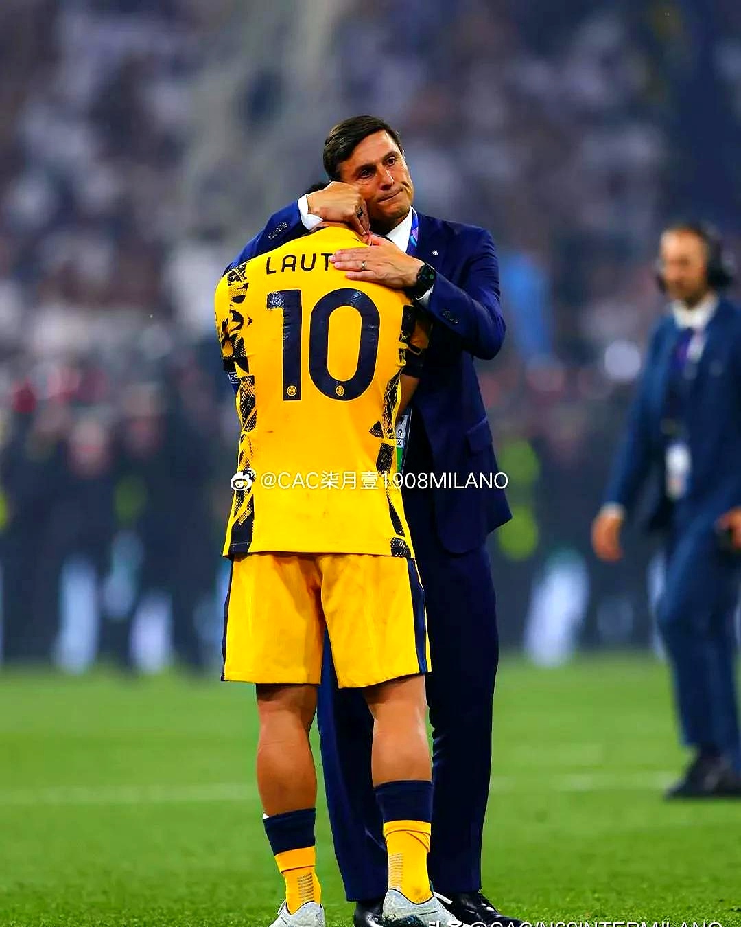 包含赛后社区盾传出新动向，多特蒙德豪取连胜，管理层表态——压力陡增，临场指挥获称赞的词条-ayx